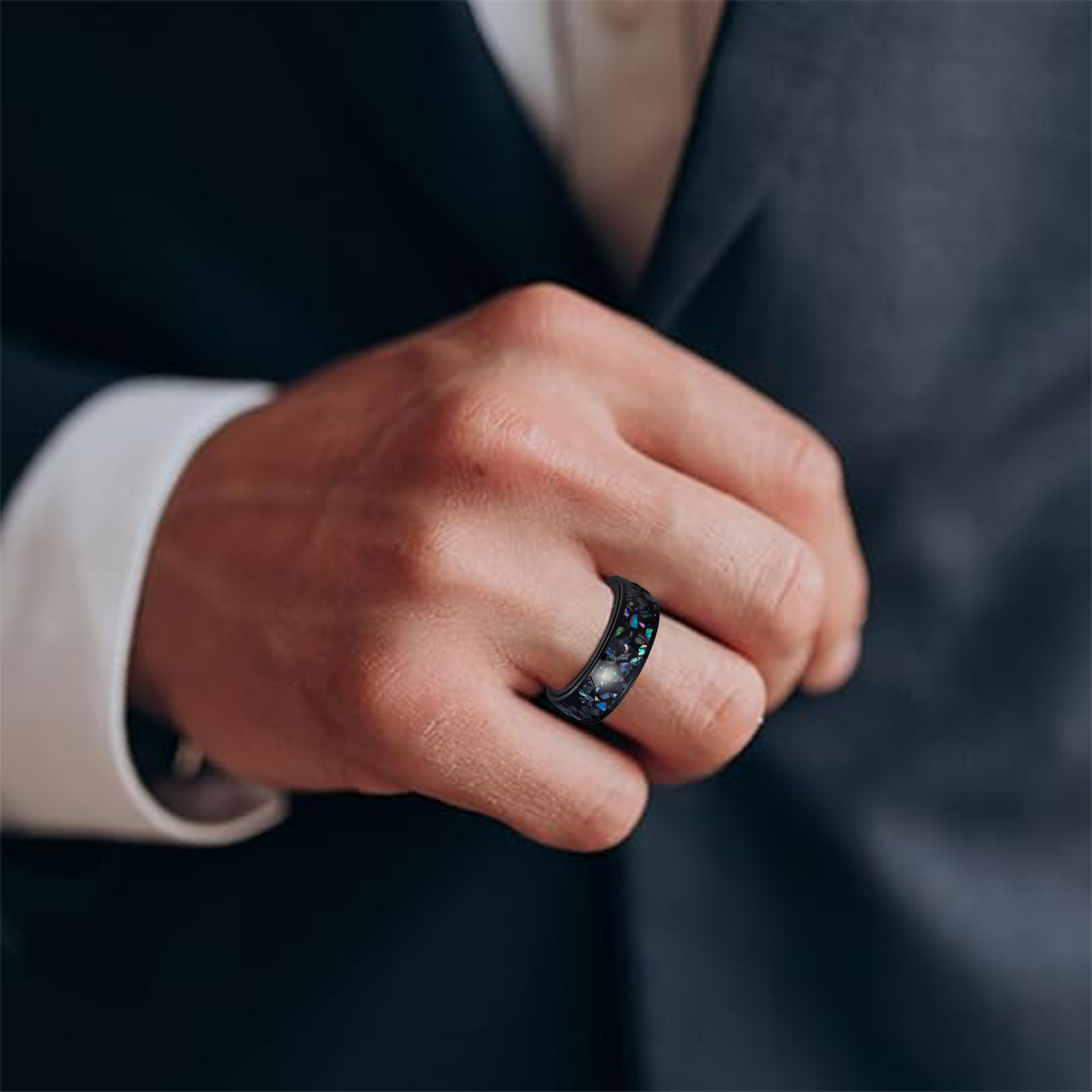 A new cross-border European and American jewelry item is selling well on Amazon. It's an 8MM titanium steel men's ring set with abalone shells and rotatable design Application Scenario