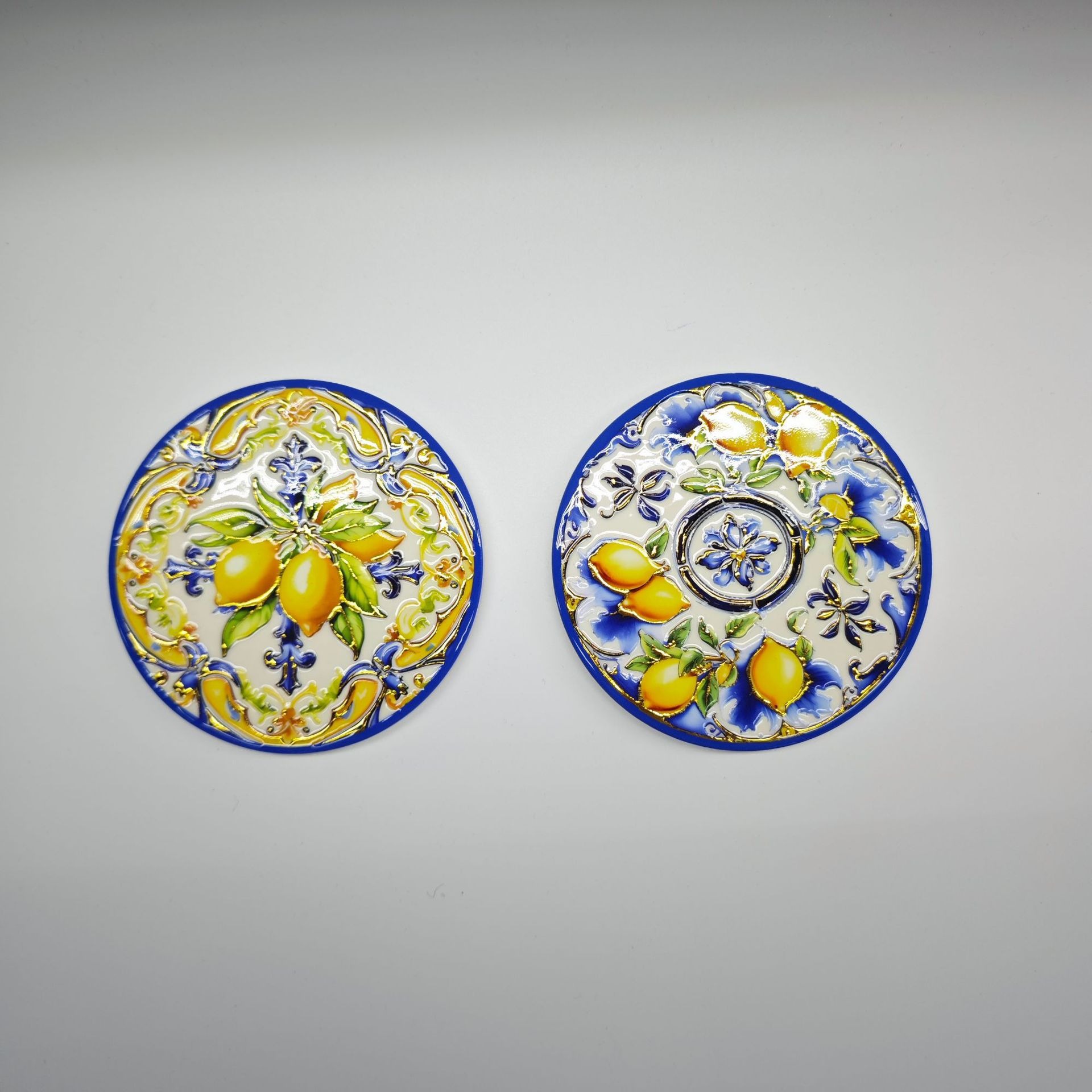 Cross-border lemon fruit round ceramic 3D embossed and embossed process coasters for home decoration, heat insulation and waterproof coasters Specification image