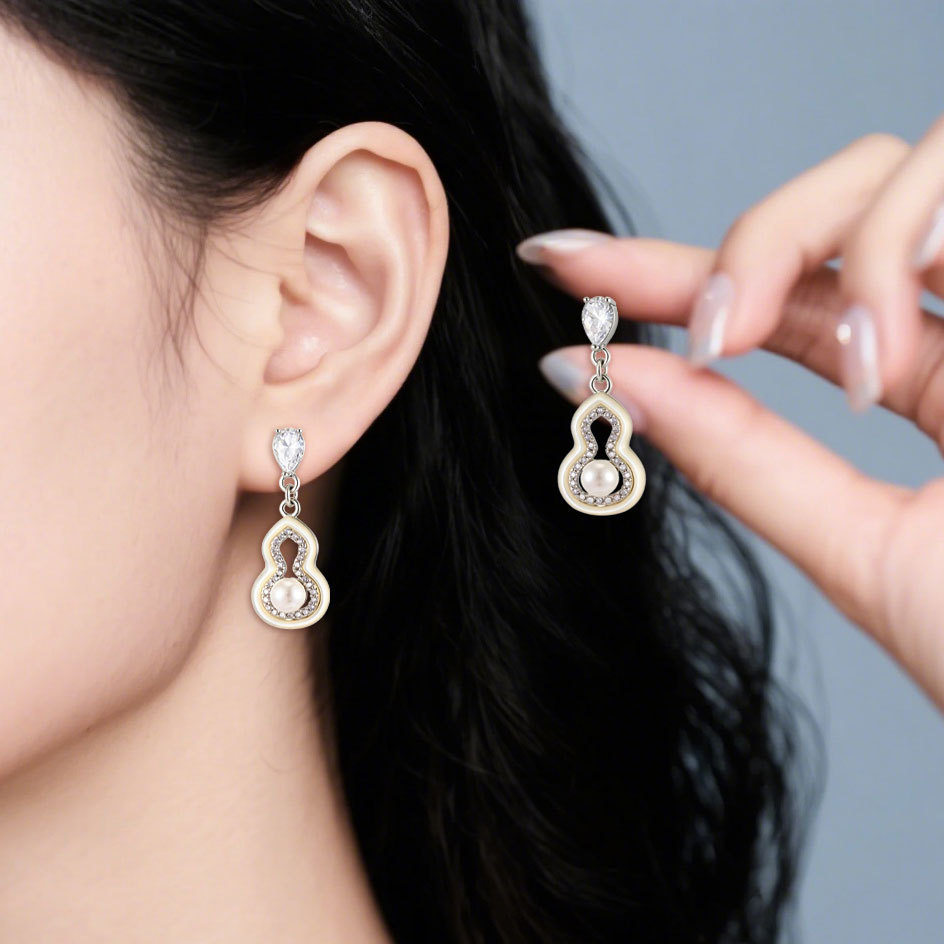 Chinese-style light luxury natural mother-of-pearl gourd ear studs, copper alloy micro-inlaid zircon s925 silver needle high-end earrings and pendants details Picture