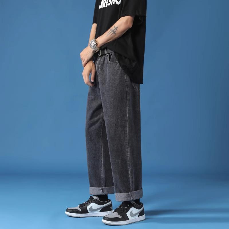 The supermarket's best-selling men's loose, straight-leg jeans are trendy and versatile for spring and summer. They are classic, simple and casual pants Specification image