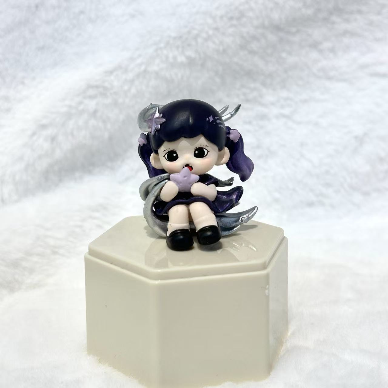 土豆娃娃/泡泡玛特/kitty/哭哭马/泡泡玛特手办产品图