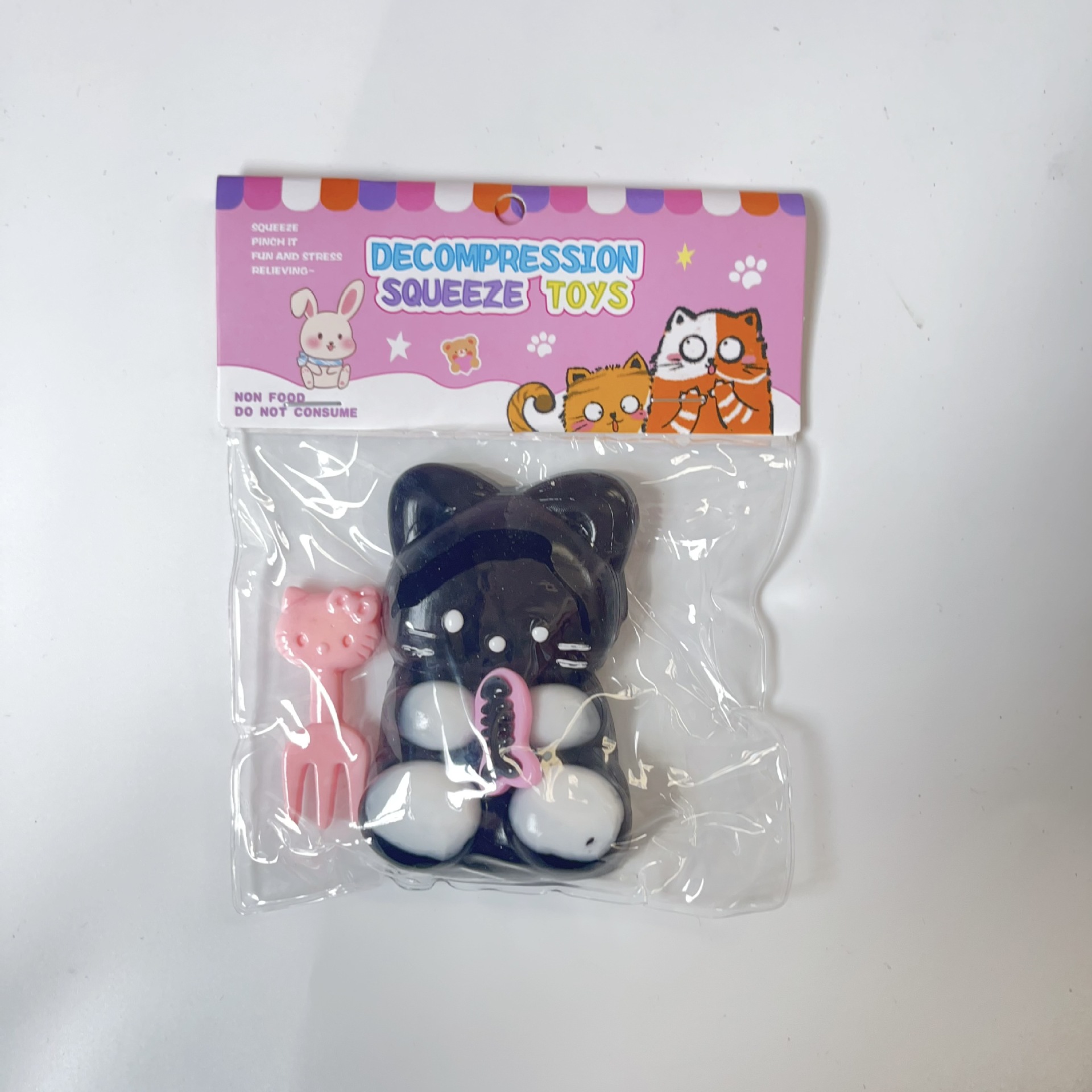 Cute and adorable cat-shaped balls with a muddy texture, a delightful little cat toy gadget details Picture