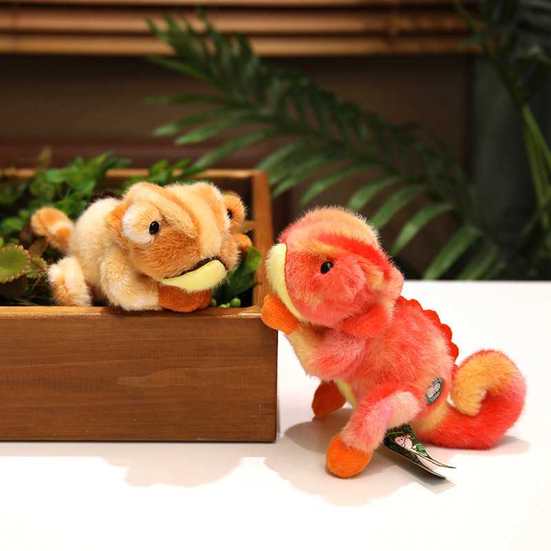 Magnetic chameleon cute plush toy that can be held in hand, plush toy, festival gift for girls details Picture