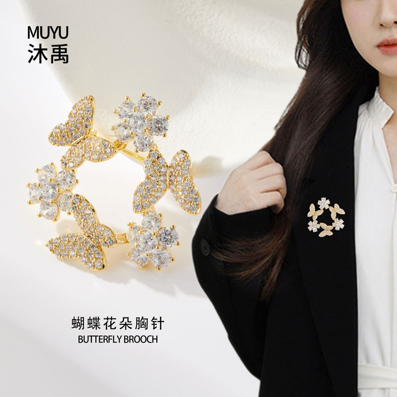 A light luxury style with a high-end butterfly wreath brooch, made of copper alloy and slightly inlaid with zirconium, is a fashionable and versatile clothing accessory and a best-selling women's pin details Picture