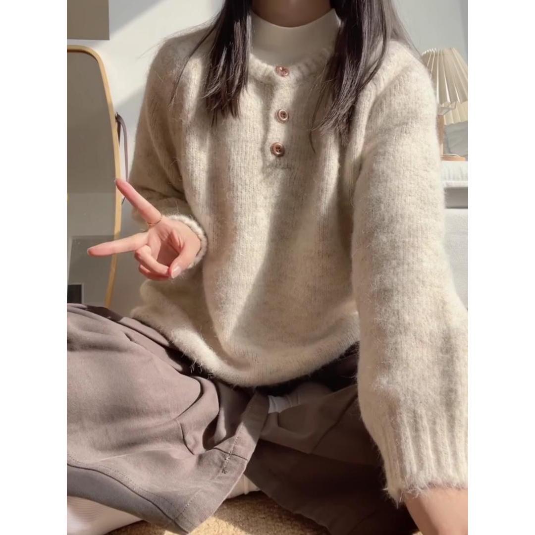 Large-sized thickened soft and sticky sweater for women, semi-open-neck button knitted sweater for autumn and winter, loose inner layer with long-sleeved lazy top details Picture