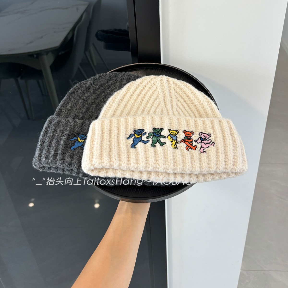 Autumn and winter hats are warm, cute, dancing bear, soft and glutinous knitted hat for women to keep warm, big head scarf, high-quality woolen hat for men Application Scenario