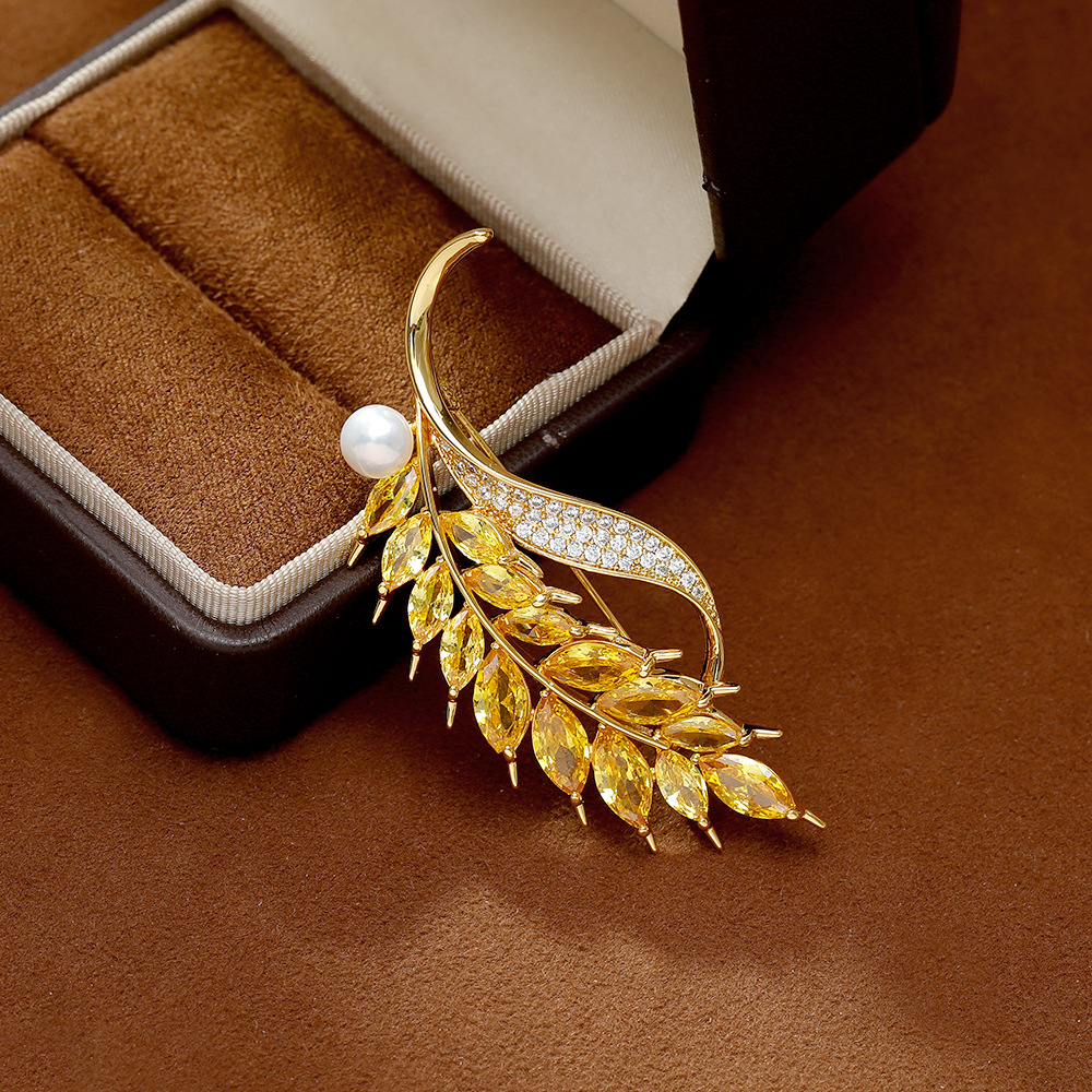 Hyacinth直播爆款 时尚轻奢宴会麦穗锆石胸针女 西装百搭个性走光珍珠配饰