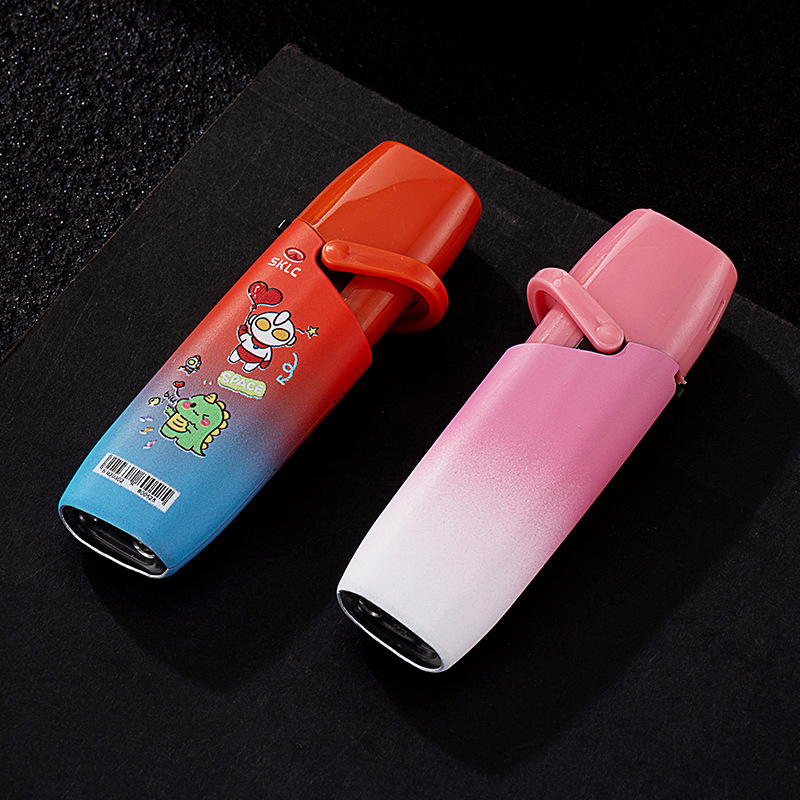 The RZ802 swing arm gradient windproof lighter is a mini cartoon direct-flush gas-filled lighter that is compact and portable Application Scenario