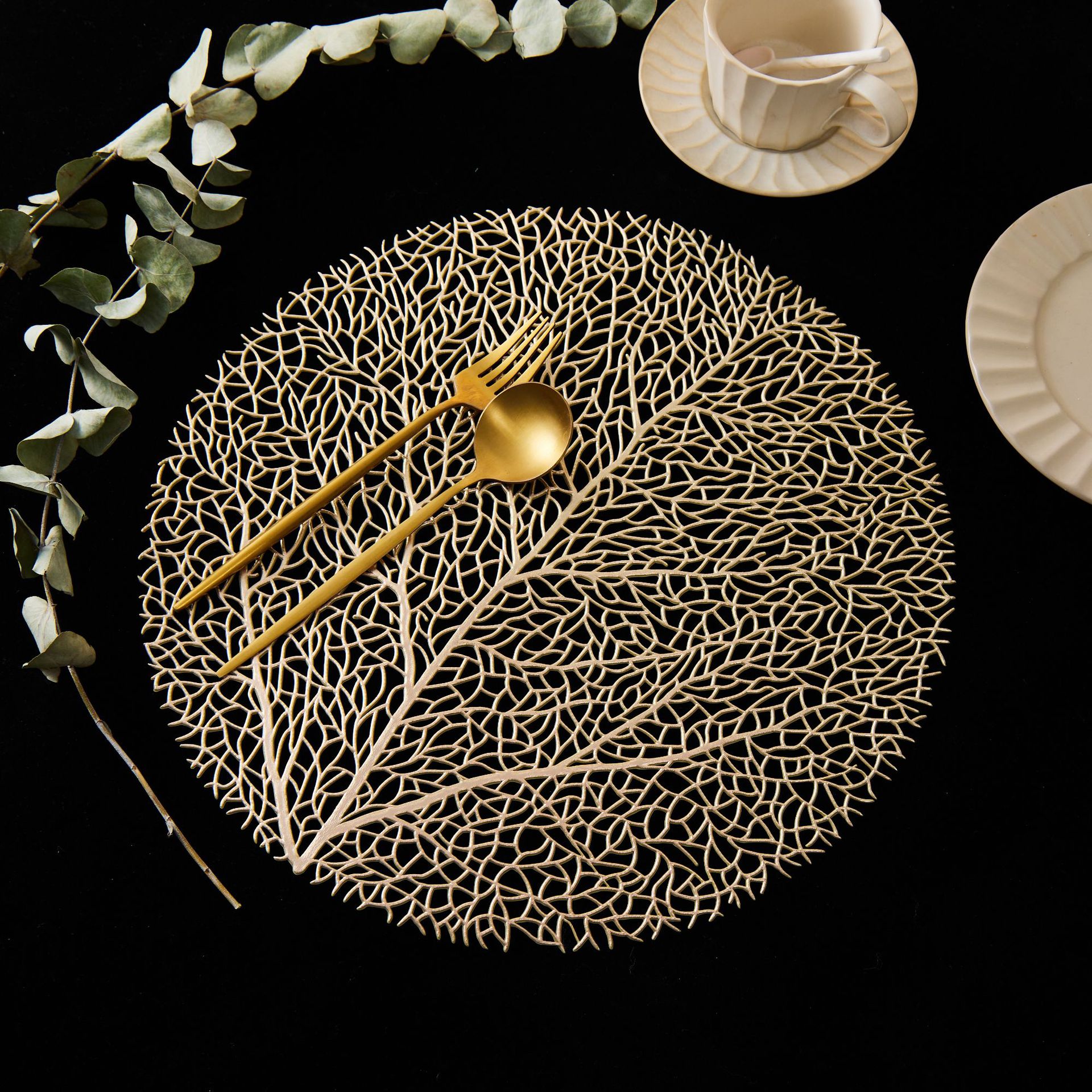 装饰性叶形餐垫简约北欧风家居装饰摆件餐桌垫细节图