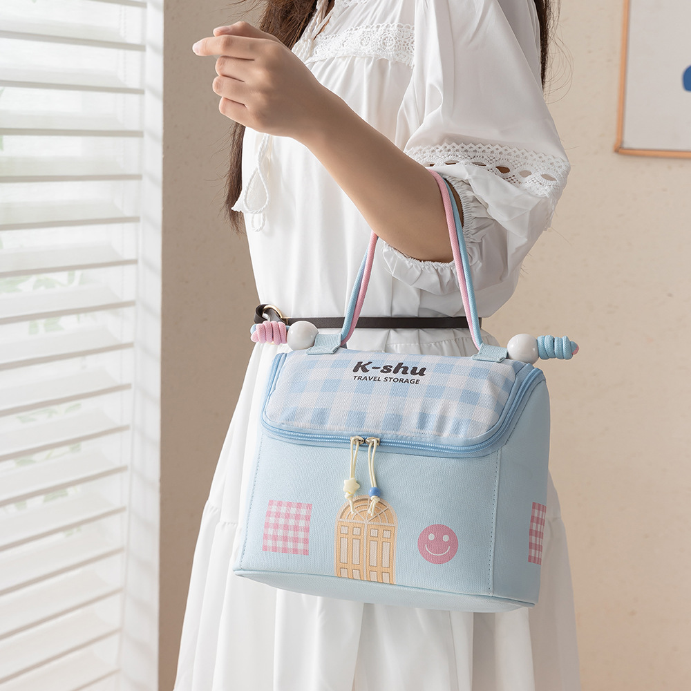 儿童胸包实物图