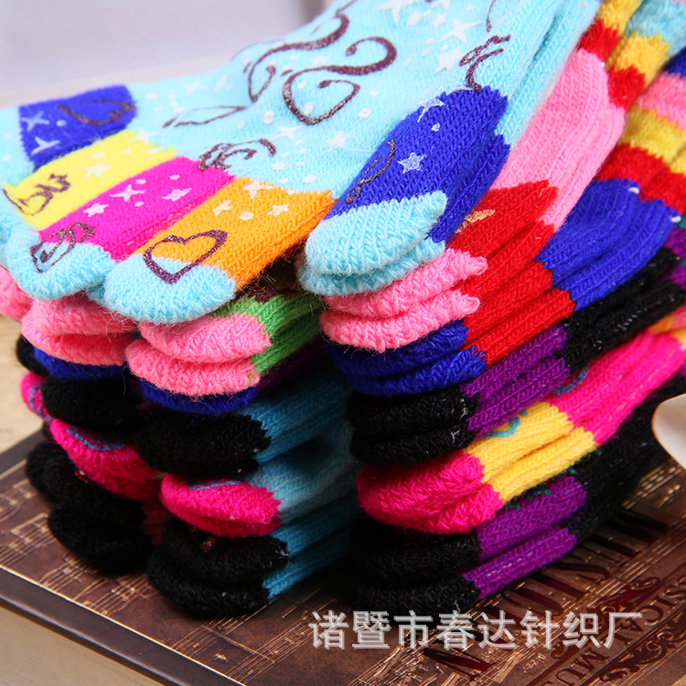 Niños de invierno 15 guantes coreanos de la versión de engrosamiento caliente dispensación de grasa completa para niños pequeños medios comercio exterior niños guantes de piso fuente Specification image