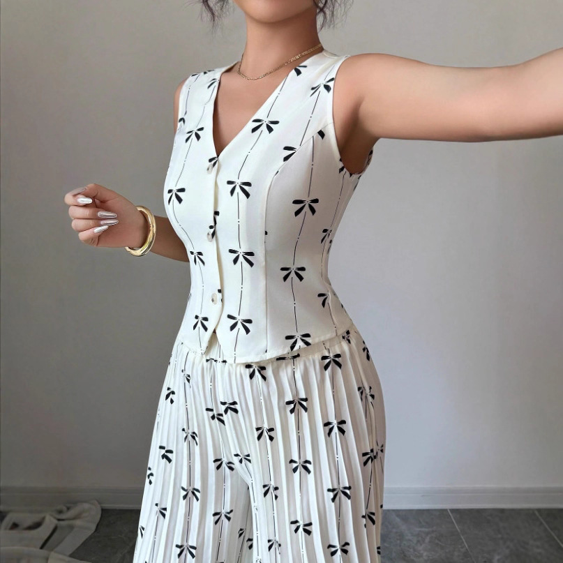 Cross-border printed waistcoat top, folded long pants set Application Scenario