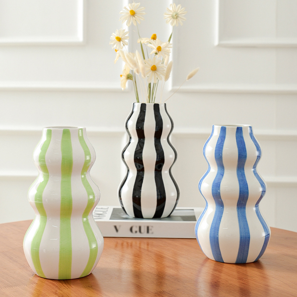 2026 New Nordic minimalist hand-painted striped vase Ceramic decoration, high-end living room flower arrangement, creative home desktop decoration