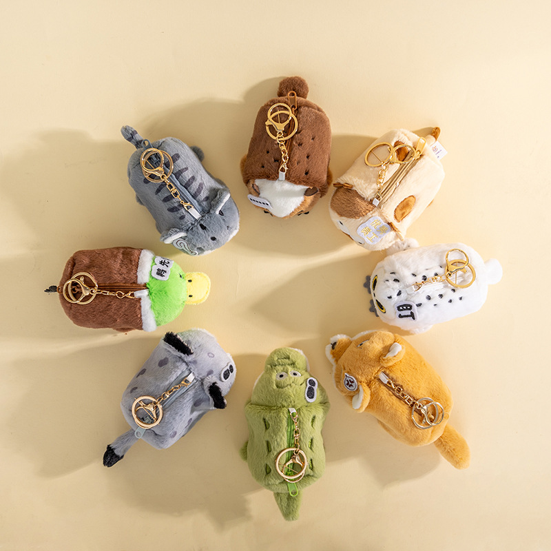 Funny owl, crocodile, snow leopard original animal figurines, dolls, earphone cases, coin purses, ornaments and gifts wholesale Application Scenario