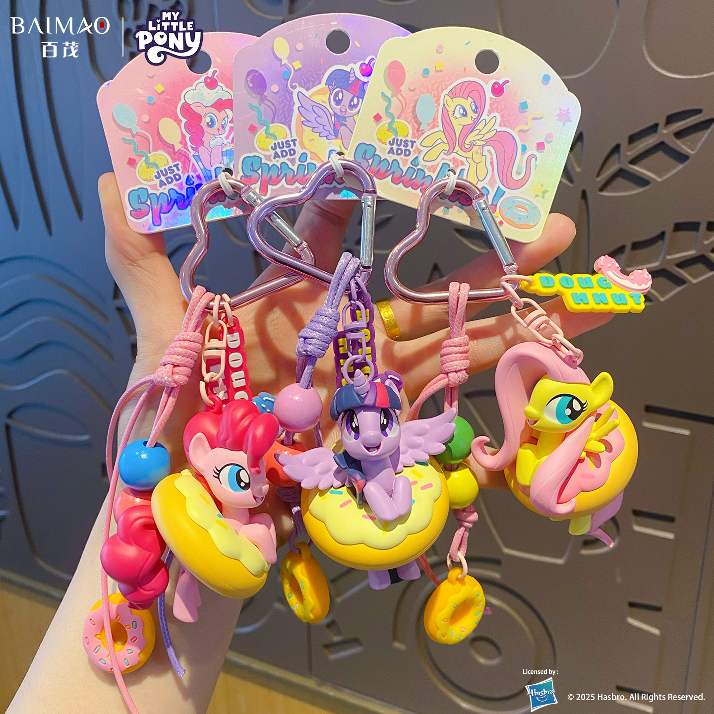 Baimao's genuine My Little Pony Donut series keychain pendant is a cute and exquisite Ziyue doll bag pendant for girls Application Scenario