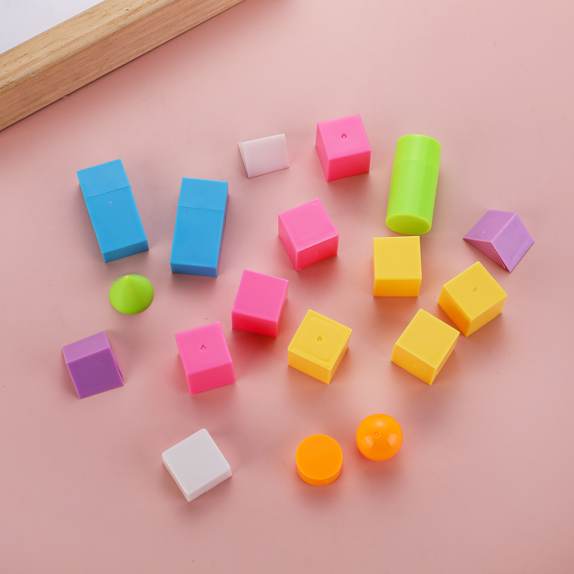 Pioneer shif9823 Primary School Mathematics Teaching Aid Geometric Model Kindergarten Children's Observation Building blocks Application Scenario