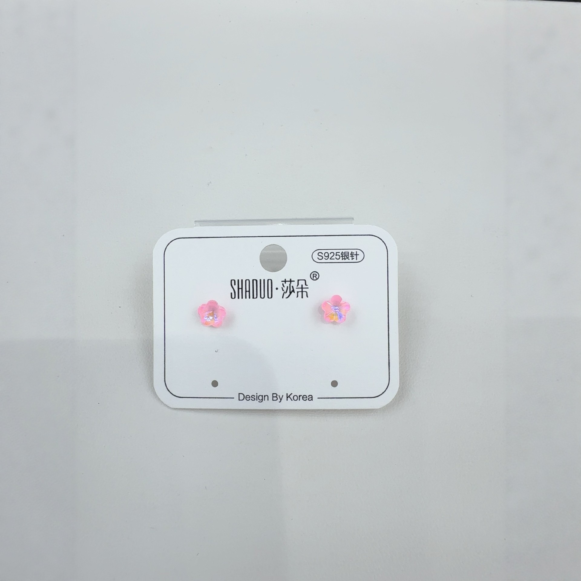 Exquisite Austrian element crystal five-petal flower ear studs, small pure silver needle ear studs, campus female student Application Scenario