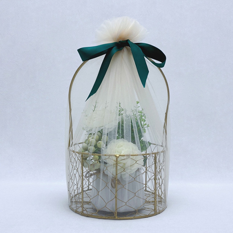 The manufacturer supplies gauze fabric for children's clothing, gauze skirts, wedding decorations, soft gauze dresses, gauze mosquito nets, and mesh fabric Specification image