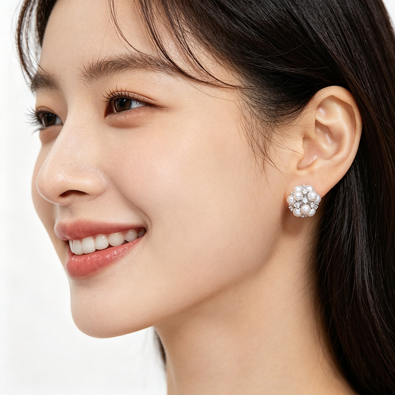 The pearl flower ball stud earrings, the same style as Zhao Lusi, are a light luxury and exquisite commuter small daily wear earrings. They were a bestseller in the 2026 live stream for women details Picture