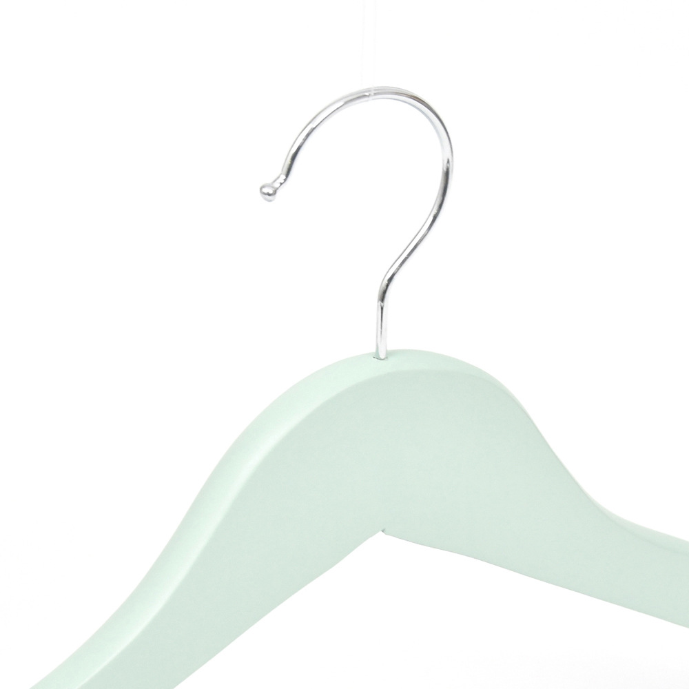 Wholesale of solid wood clothes hangers for clothing stores, fresh green, anti-slip wooden clothes supports for women's clothing, and solid wood clothes hangers and trouser clips for adults Specification image