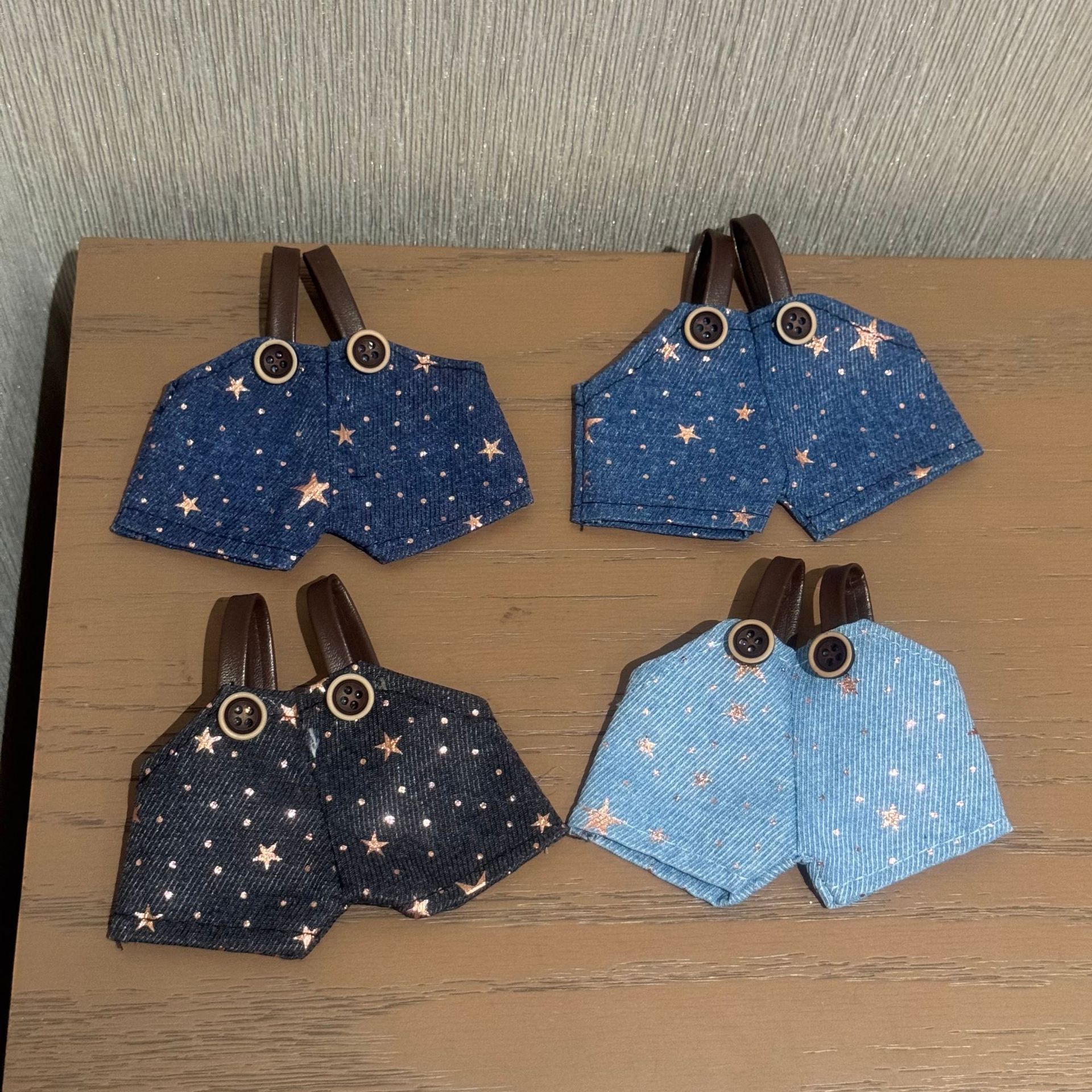 高品质亮片五角星牛仔裤背带裤潮流公仔换装衣服搭配