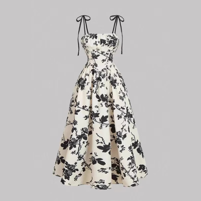 2026 European and American Amazon French retro floral print elegant and intellectual waist-cinched halter dress for women full figure