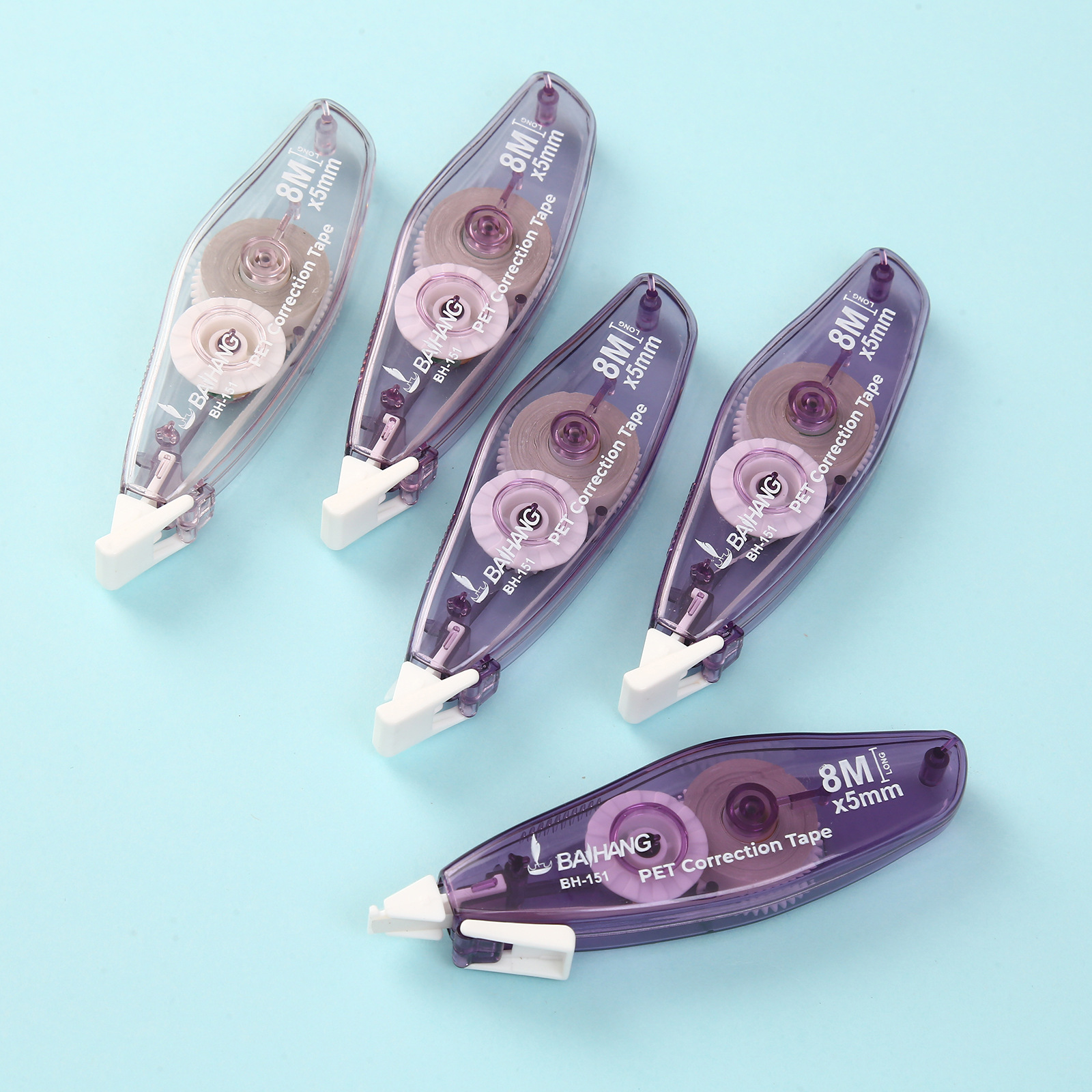 The gradient color large-capacity correction tape does not get stuck and can be continuously used for students. The correction tape set is smooth Application Scenario