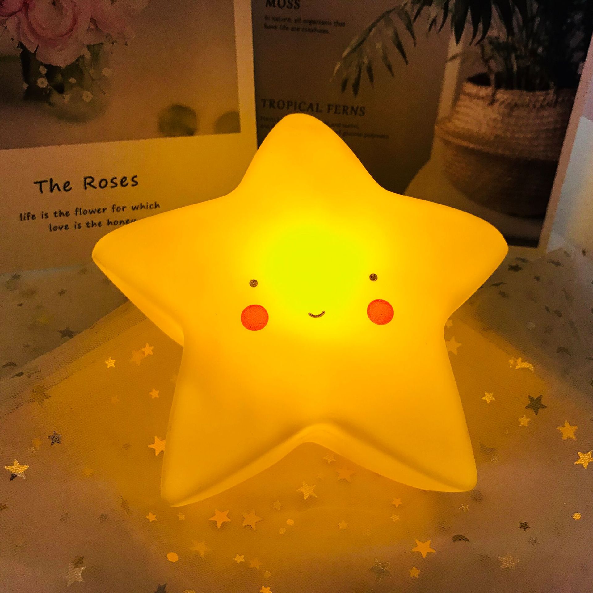 ins best-selling items: Stars, Clouds, Sun, Unicorn, ice cream, night light, children's room decoration, and glowing toys details Picture