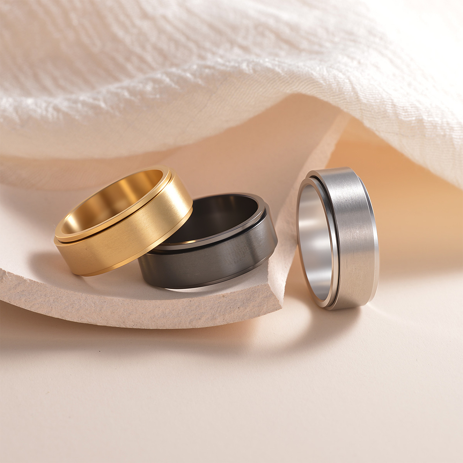 跨境亚马逊temu新款8mm哑光可旋转钛钢欧美男士户外戒指减压饰品