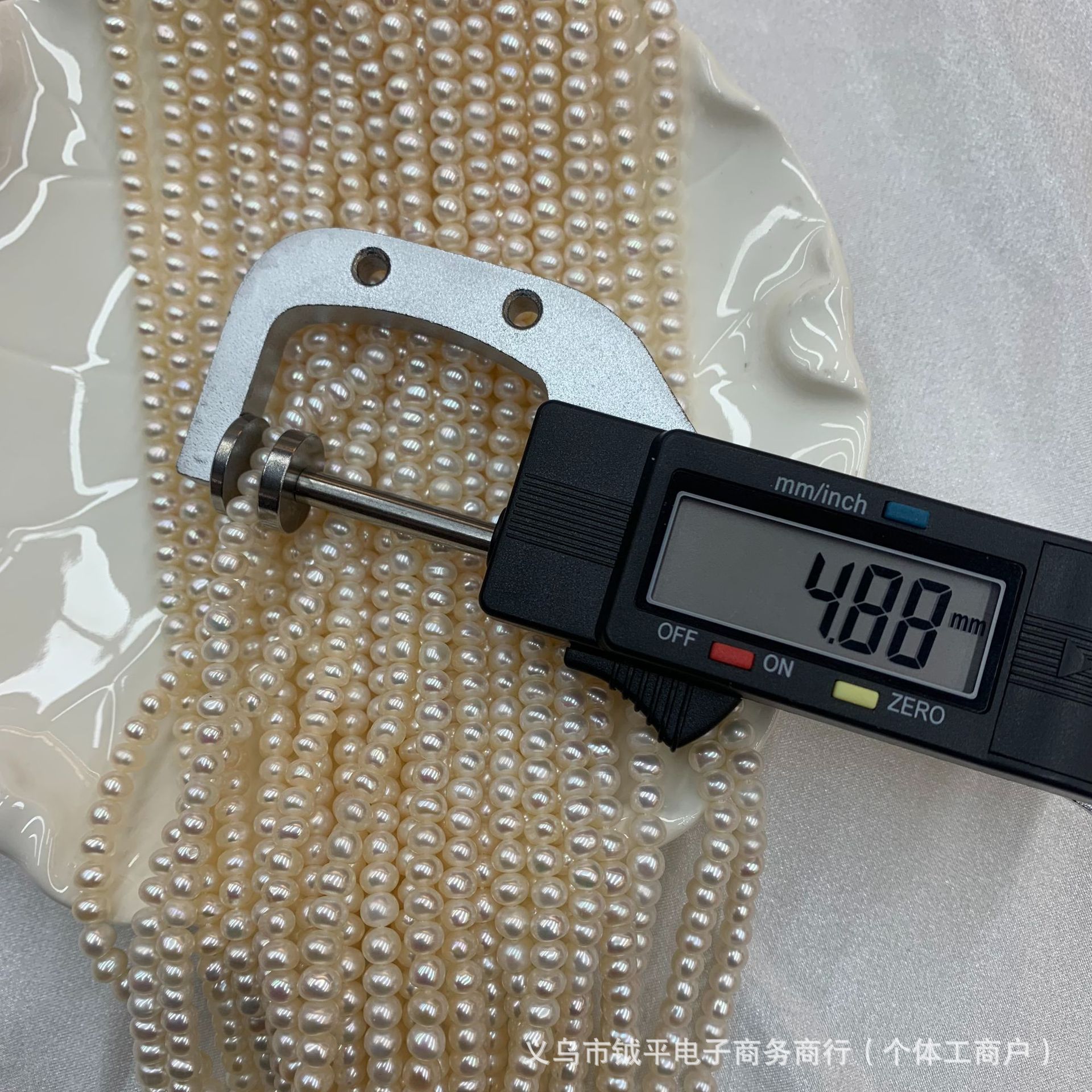 项链/珍珠/天然石项链/珍珠链条女款拼接气质/珍珠项链细节图