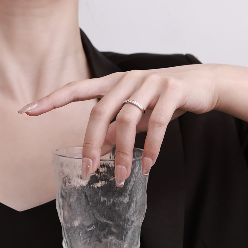 Zhuoheng Select S925 all-silver Moissanite wedding ring, simple and versatile, high-end design ring wholesale ring Specification image