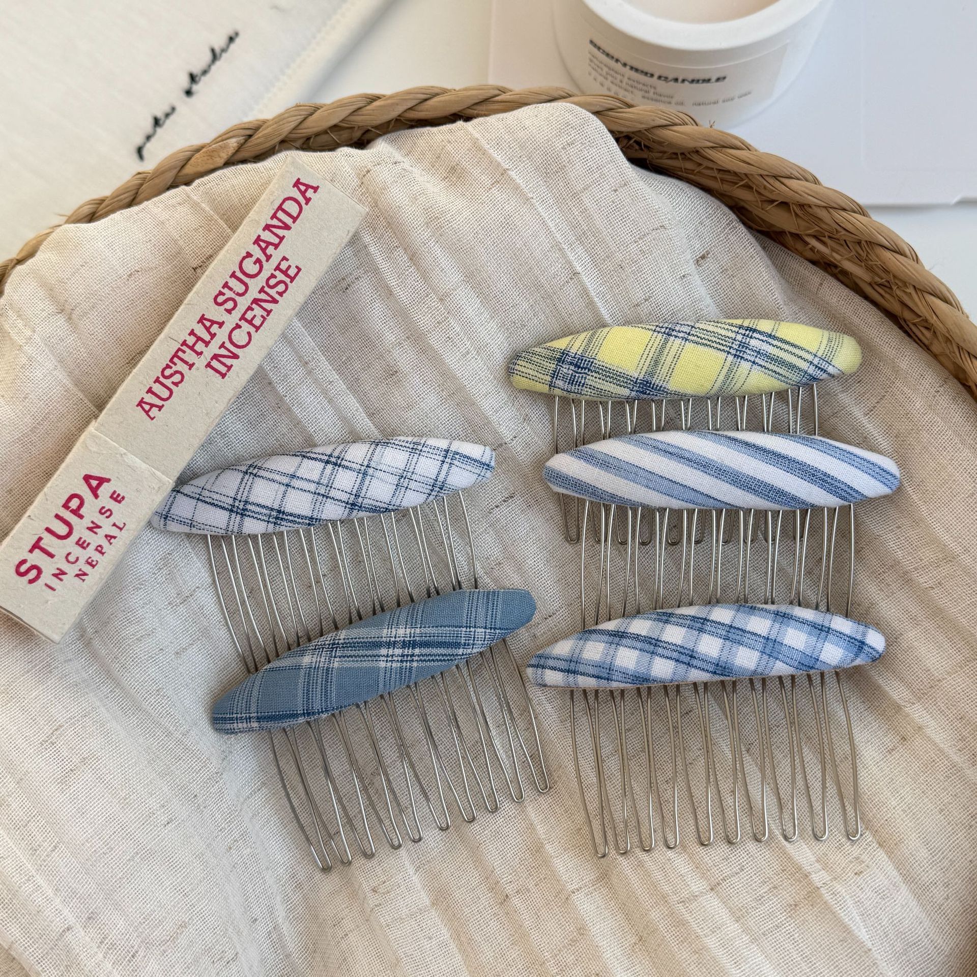 Retro checkered hair clips, oval hair clippers, practical and versatile hair combs, hair clippers, upside-down combing accessories, hair accessories details Picture