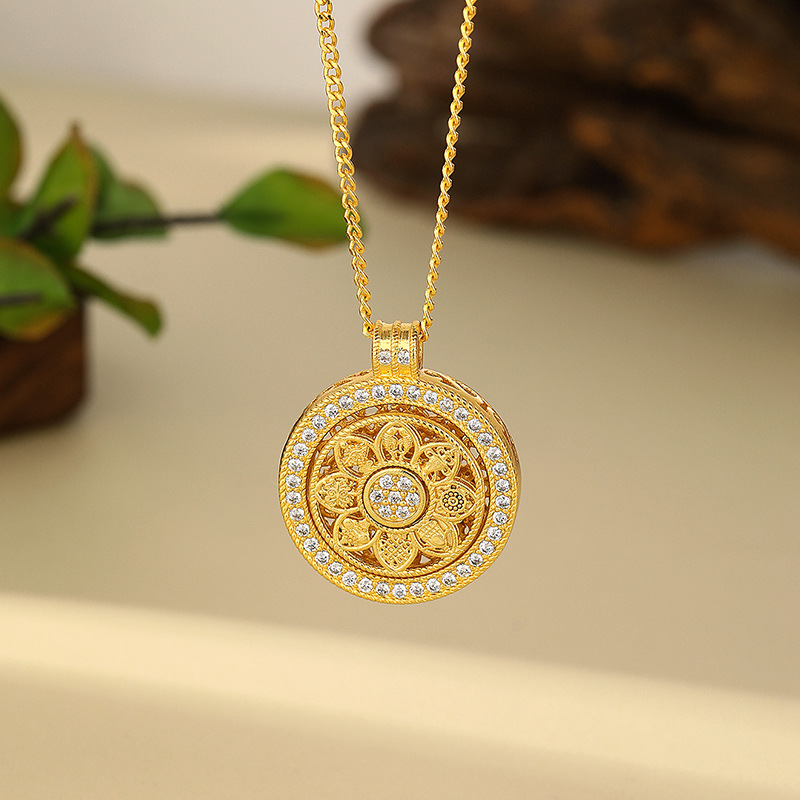 Ancient-style sand gold compass, diamond-encrusted eight-treasure necklace, female pendant, Chopin collarbone chain, beaded rose gold full figure