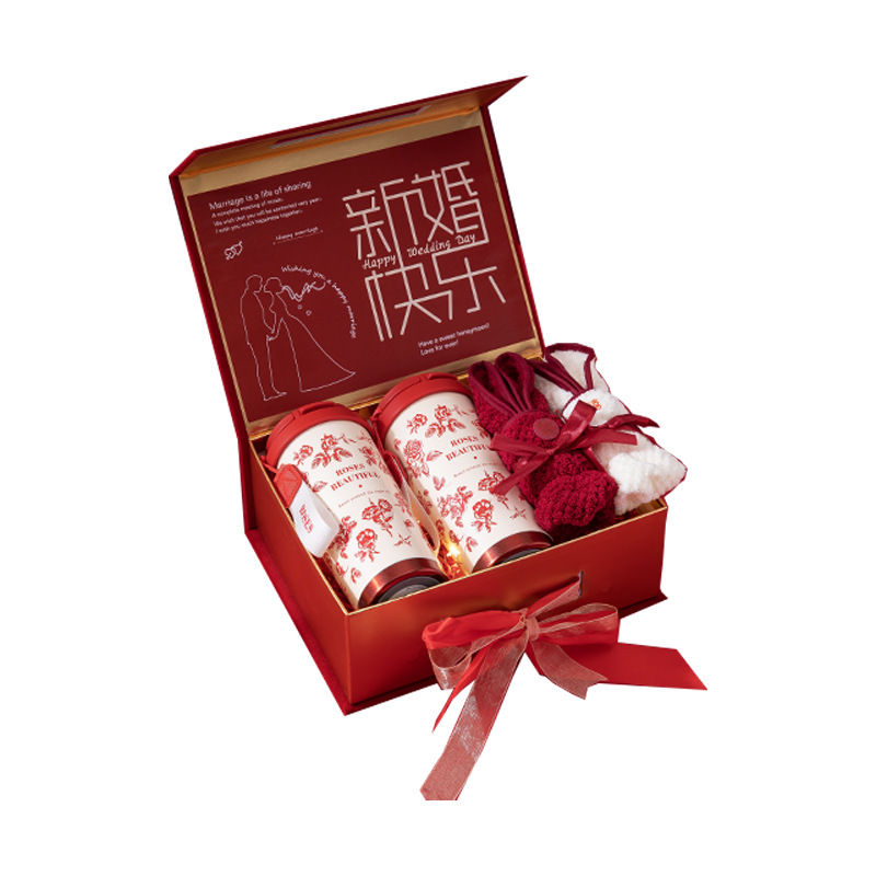 A high-end and practical thermos cup gift box for newlyweds and friends. An engagement gift for best friends as a souvenir Item Picture