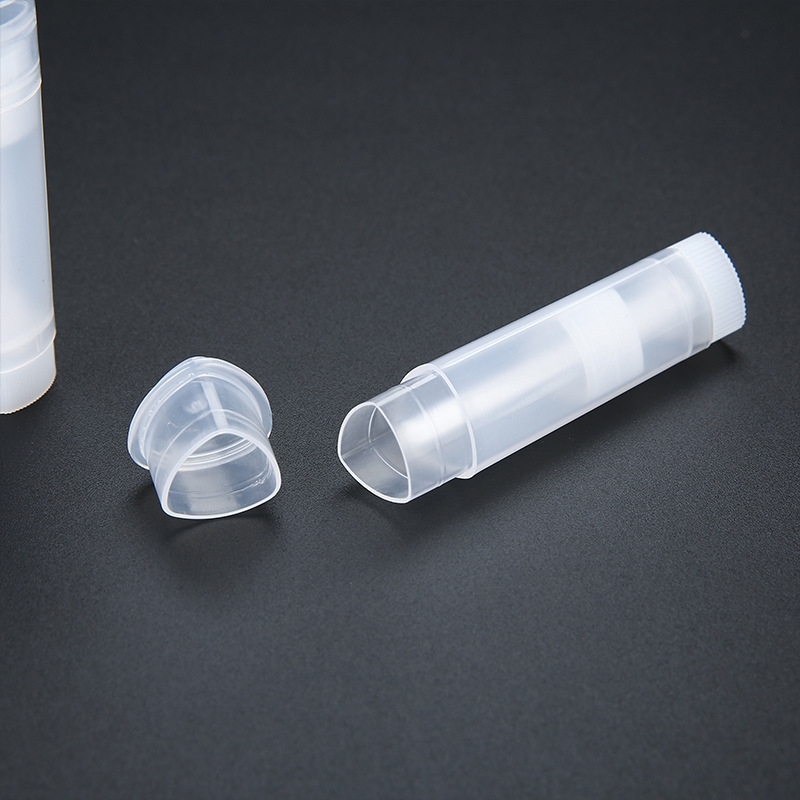 Customized new colored plastic solid glue lip balm, balm and soap hollow tube cylindrical glue stick manufacturer Application Scenario