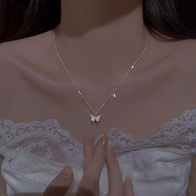 Fangxing S925 sterling silver butterfly Necklace, a new and niche design pendant with a light luxury and high-end feel for autumn and winter, a best-selling collarbone chain