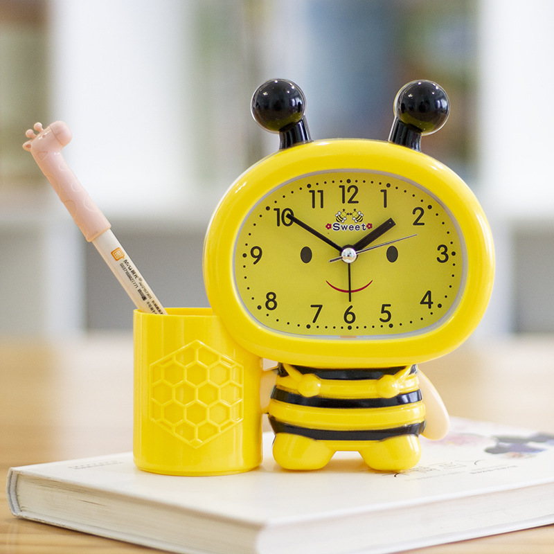 Innovative and creative pen holders by male and female students, bee alarm clocks, bedside children's cartoon, fashionable and cute alarm clocks, bedroom clocks