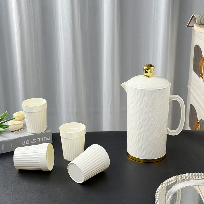 Cross-border e-commerce Middle East travel tea cup set, mini portable outdoor kung Fu tea set, outdoor convenient set, cold water bottle details Picture