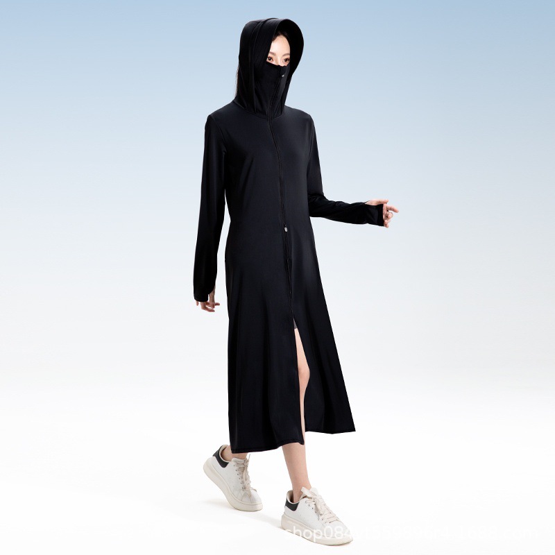 The new goddess long sun-protective coat is a breathable outerwear for women's summer outdoors, providing UV protection, a cool and comfortable feel, and is versatile for casual wear Application Scenario