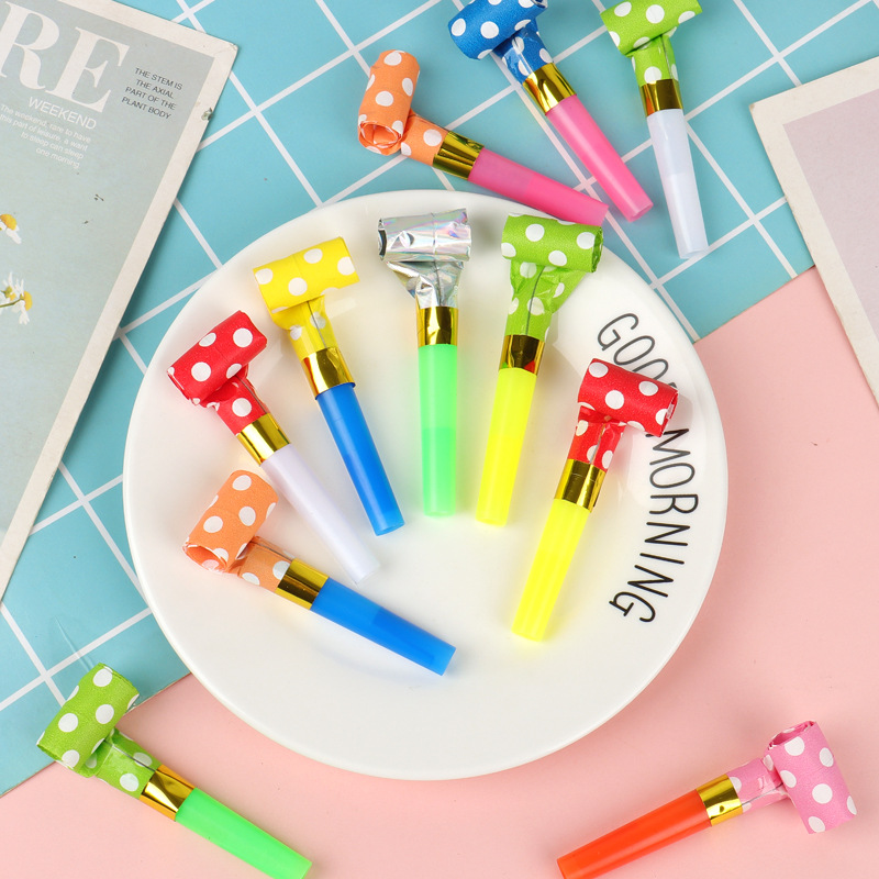 Candy blowing dragon, rain thread blowing dragon manufacturer wholesale paper blowing dragon whistle, children's birthday party supplies creative blowing dragon Application Scenario