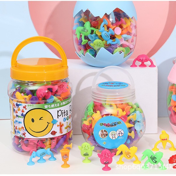 The best-selling new cartoon suction cup toy, "Sticky Fun", is a bath, car and house play toy details Picture