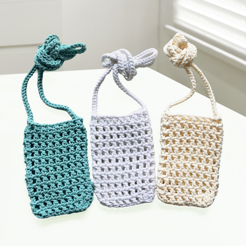 Knitted mobile phone bag, ins portable and popular hand-woven cotton rope crossbody bag, versatile in summer, single-shoulder mesh pocket Application Scenario