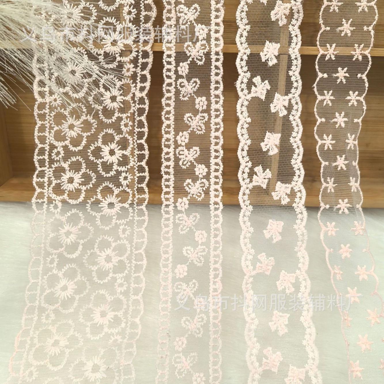 蕾丝花边婚纱刺绣织带洛丽塔手工diy发饰头饰辅料蝴蝶结织带批发