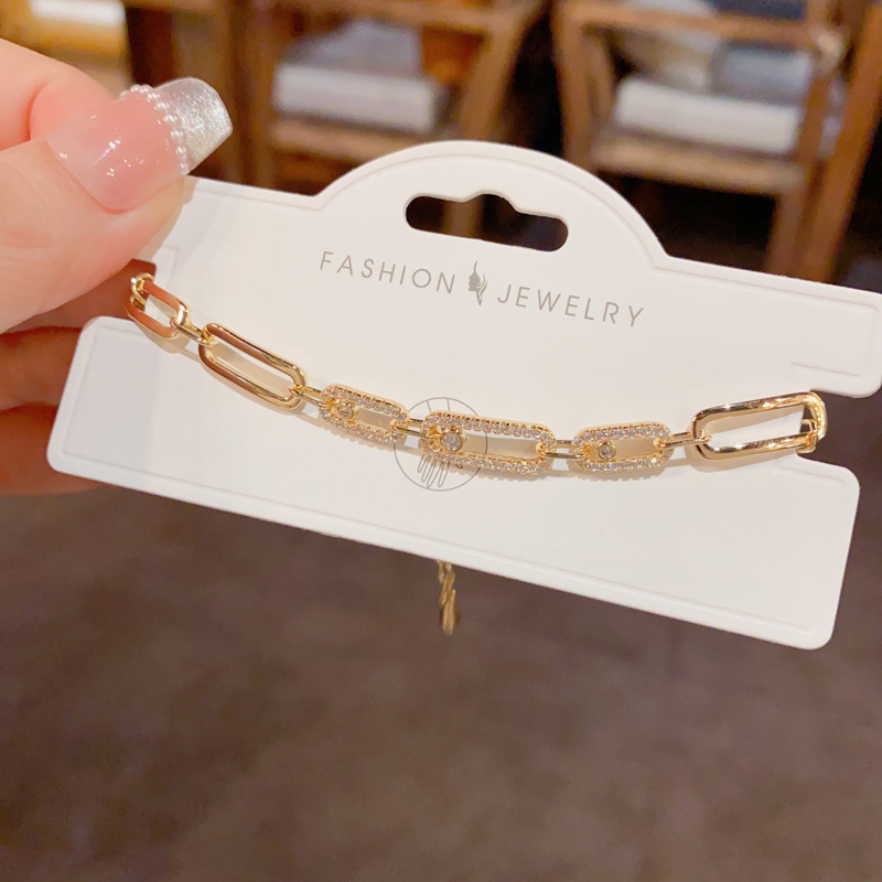 Moda transfronteriza moda ligera extravagancia con diamantes anillos de cadena geométrica pulsera de nicho temperamento diseño único sentido versátil pulsera superflash para mujeres Specification image