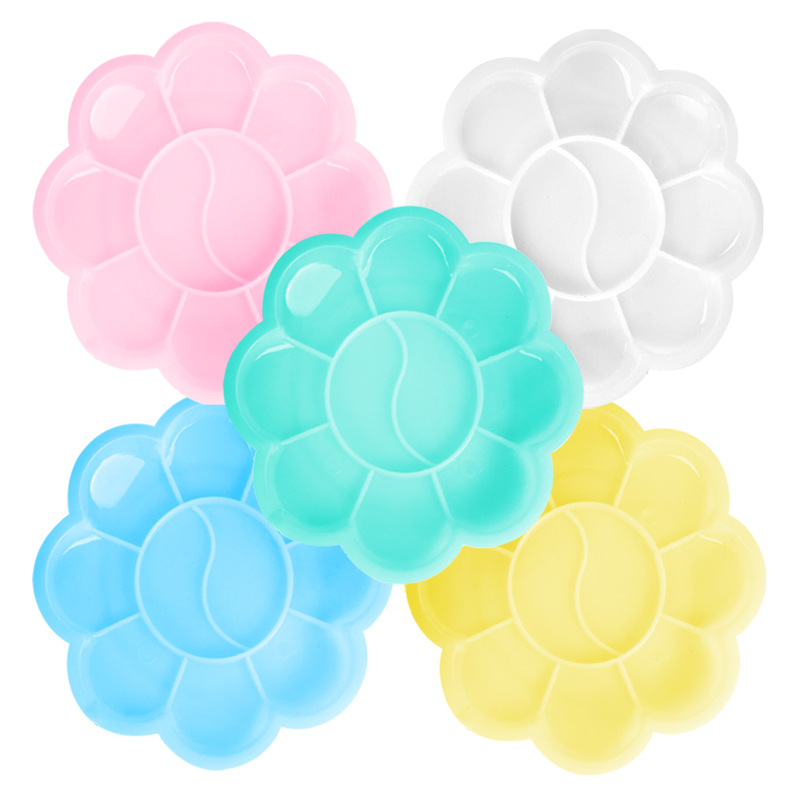 Children's painting plastic palette 8.5cm watercolor gouache plum blossom palette, pigment art palette wholesale Item Picture