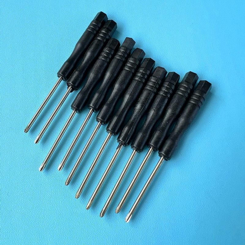 Factory direct sales of toy small screwdrivers, mini 2.0 and 3.0 cross-head screwdrivers, toy delivery, black screwdriver small Application Scenario