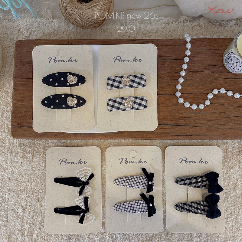New Korean-style grand checkered hair clips made of fabric, handcrafted small chanel-style children's bye-bye clips, side broken bangs clips for girls Specification image