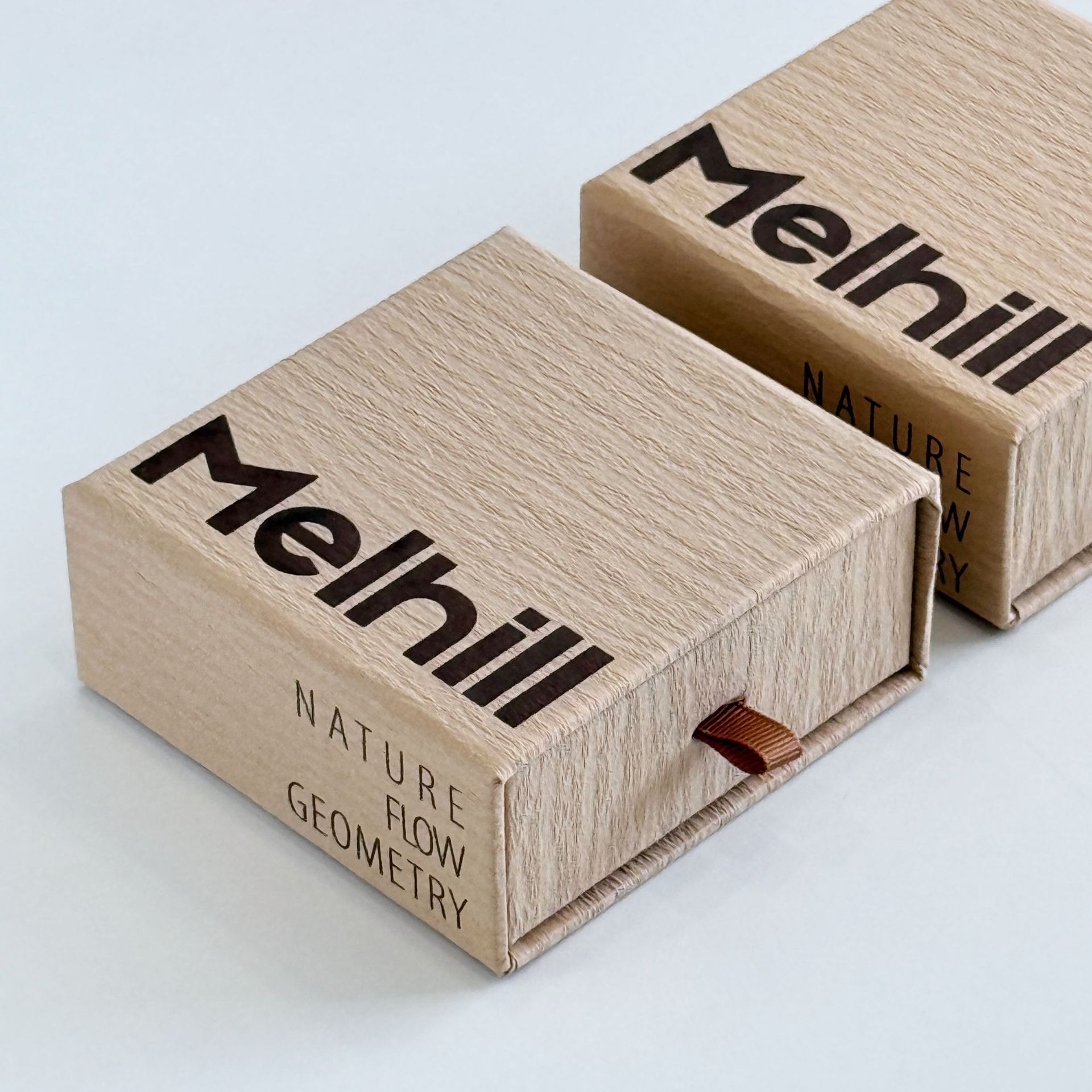 云棕色轻奢通用硬纸板抽屉珠宝首饰盒银饰饰品项链手链戒指包装盒产品图