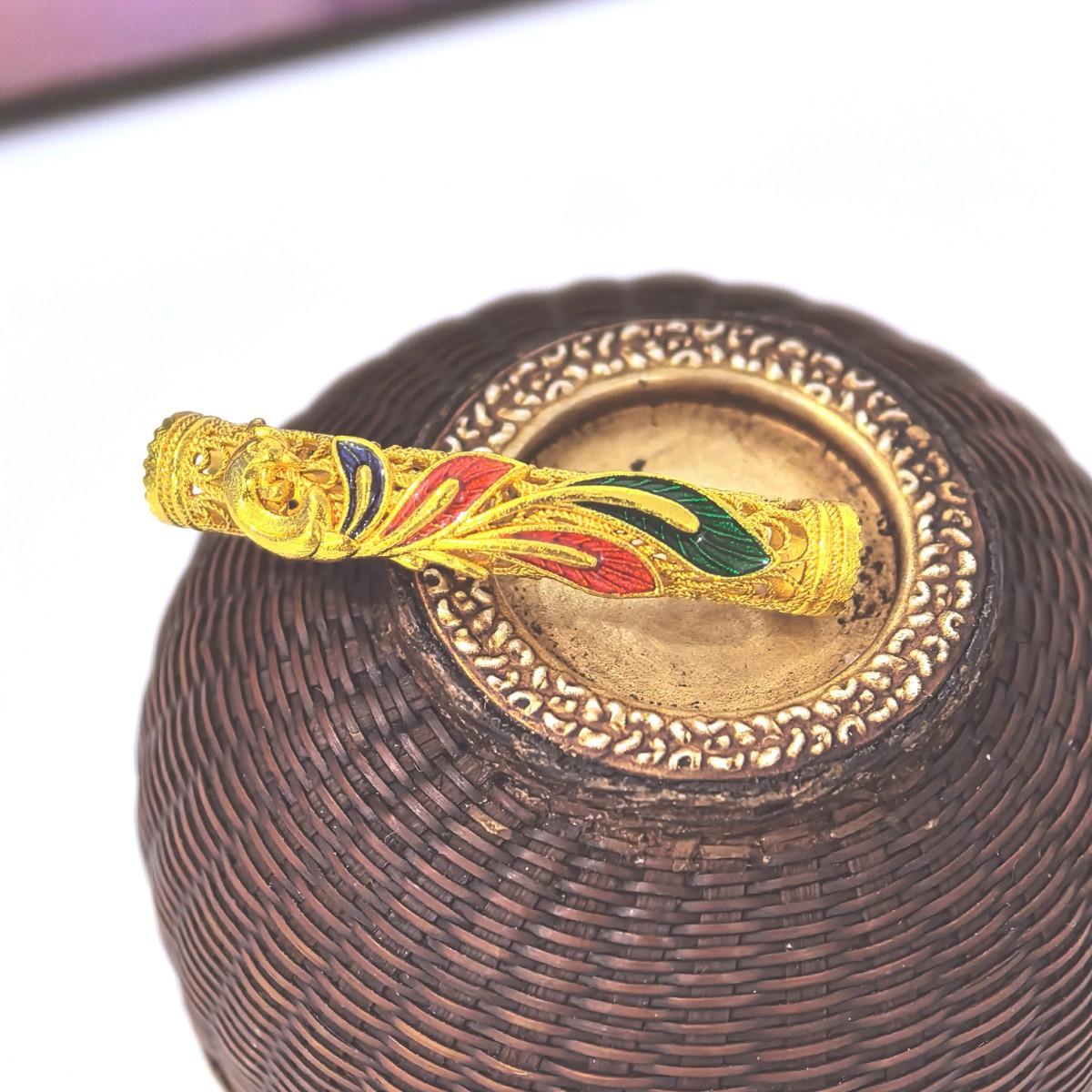 High-preservation color sand gold phoenix Flying elbow pipe fittings Auspicious and prosperous Phoenix hollowed-out enamel color jewelry retro wholesale details Picture
