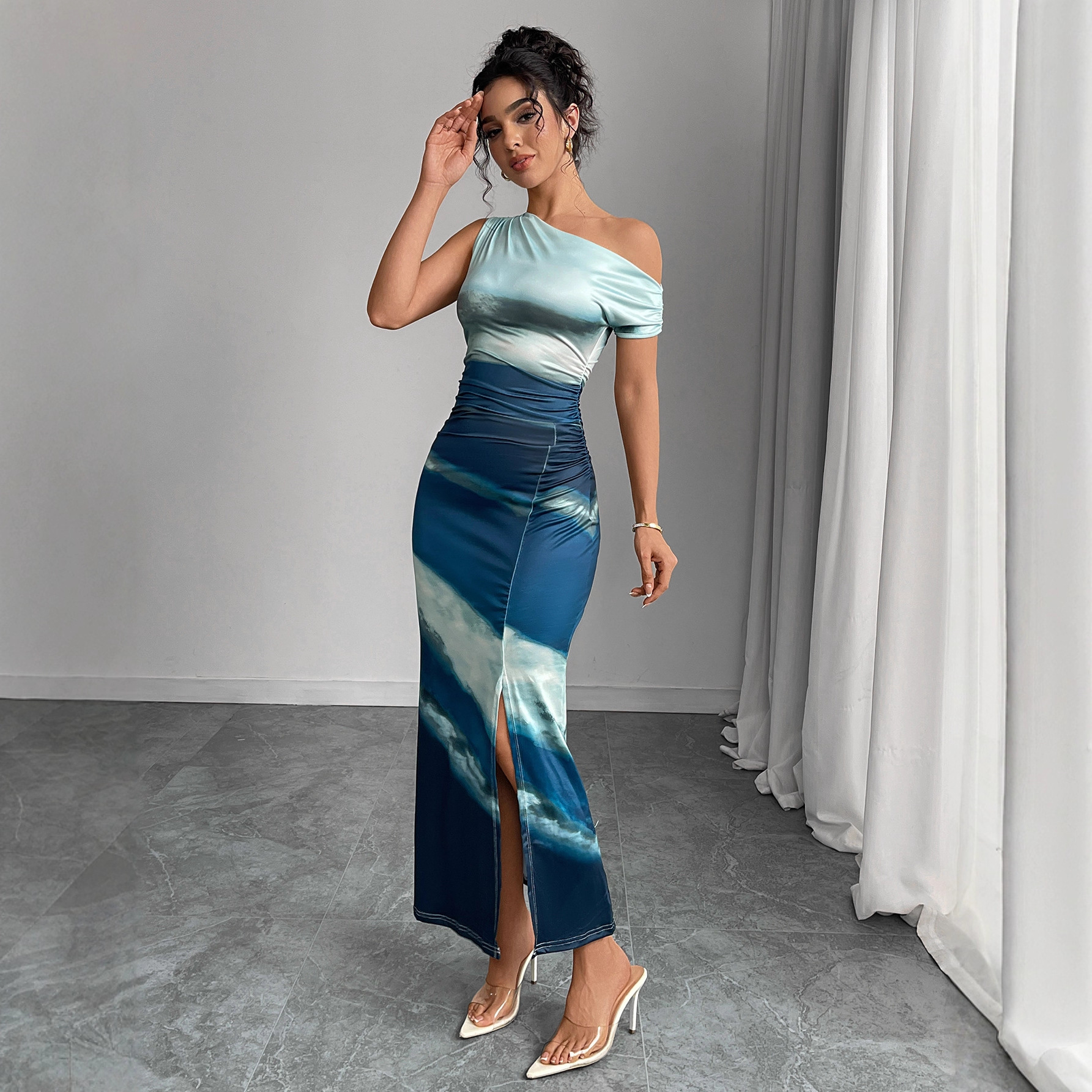 Cross-border Amazon foreign trade women's clothing 2025 Summer New Style European and American color contrast slimming dress, off-the-shoulder long dress Y2 Application Scenario